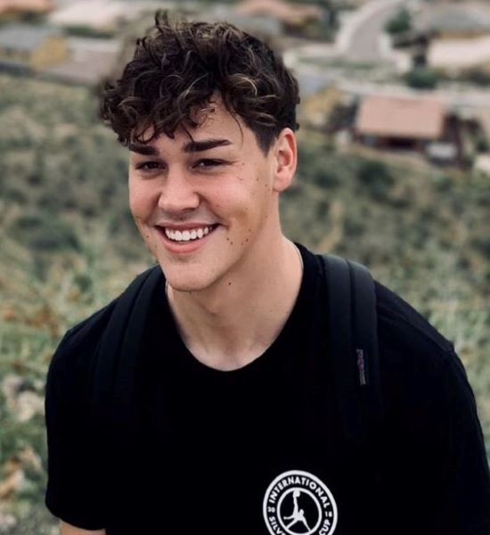 Noah Beck Net Worth, TikTok, Age, Bio, Height, Early Life, Career ...