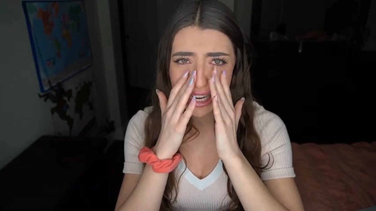 Alexia Marano Net Worth, Age, Height, Weight, Early Life, Career, TikTok Star, Facts - Millions