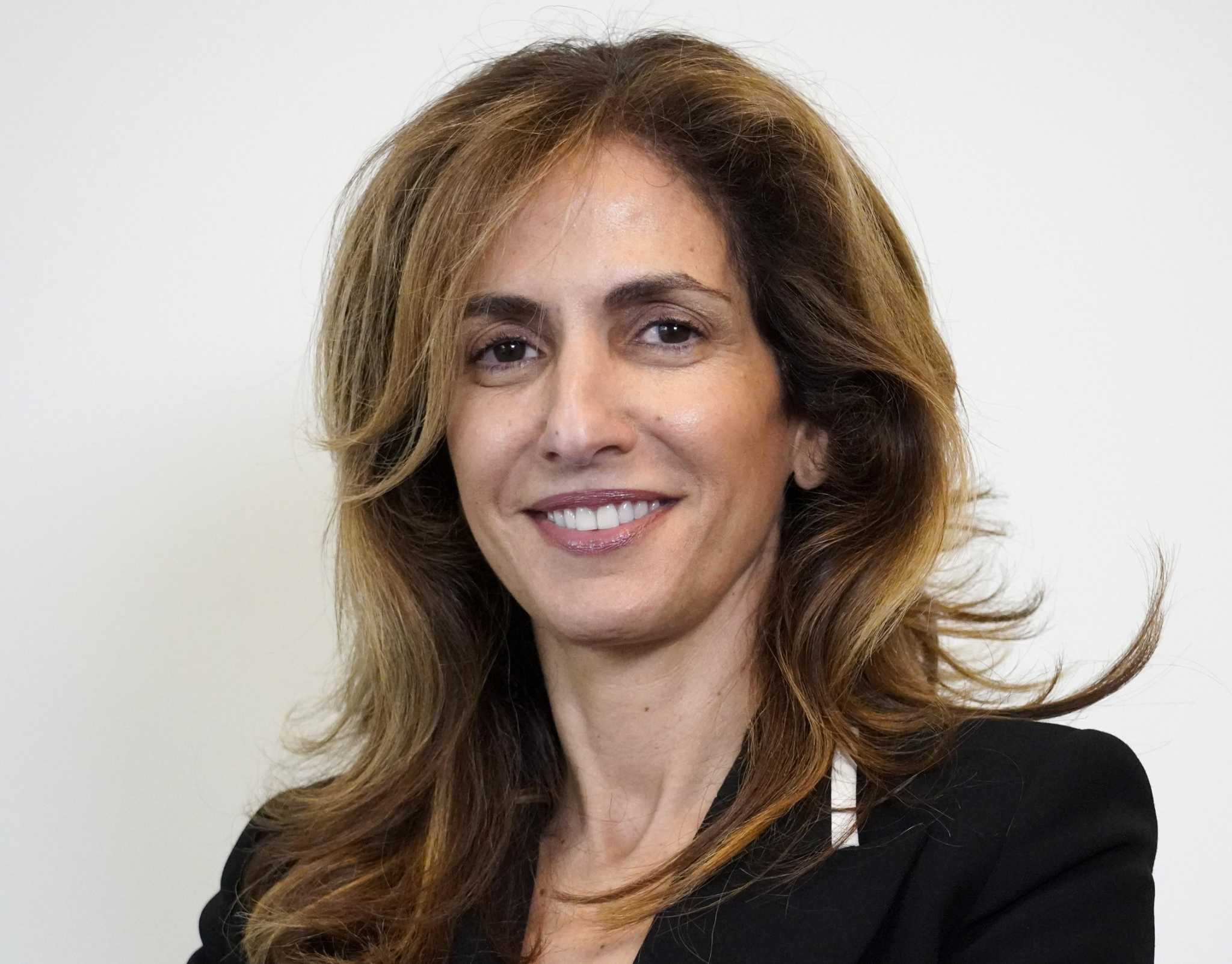 How Much Is Sima Sistani Really Worth?  The Numbers Will Astound You - r74urc3