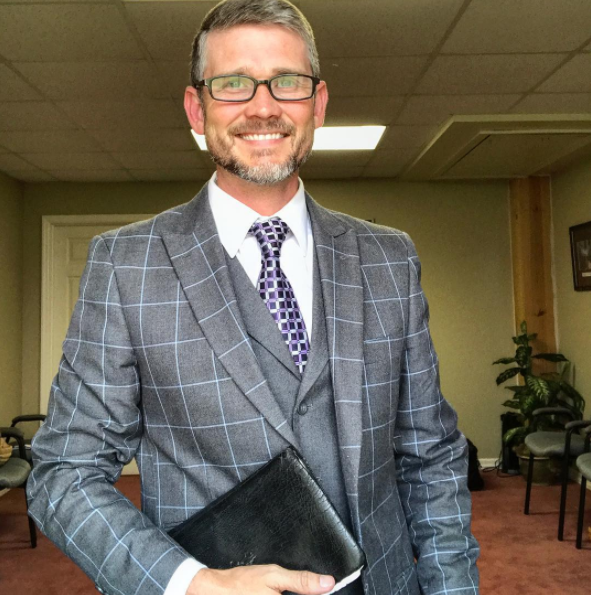 pastor greg locke